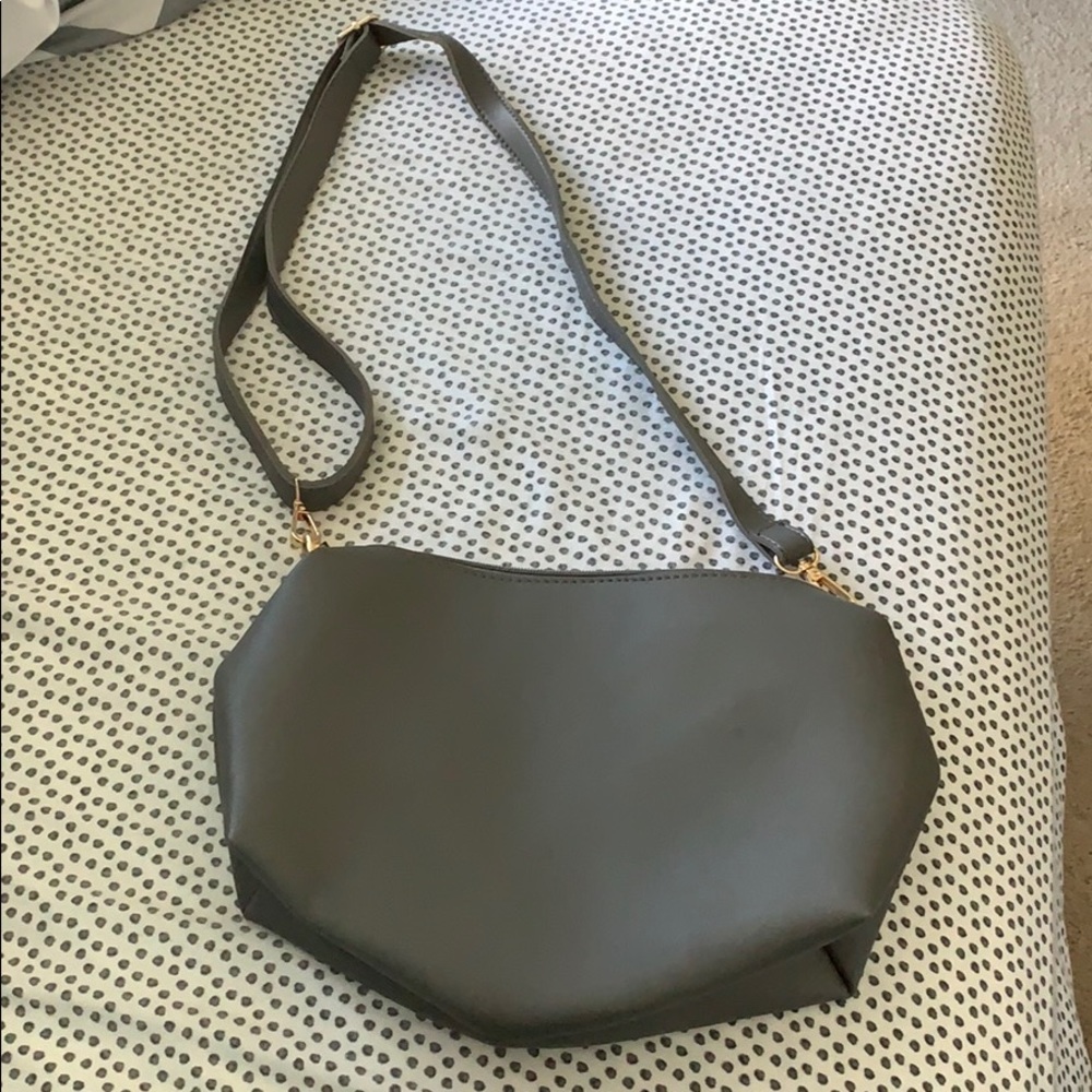 Side bag or shoulder bag
